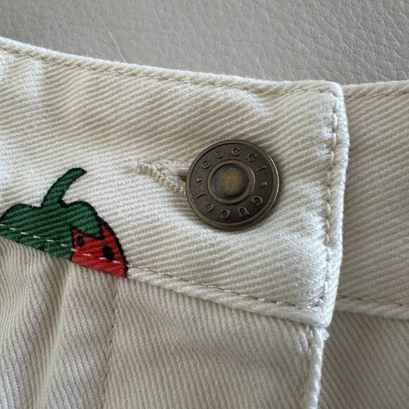 NWT GUCCI Shorts Cotton Twill Strawberry Sz 27 100% Authentic Women’s - Picture 7 of 13